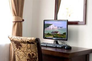 Khách sạn Mai Charming & Travel 3*